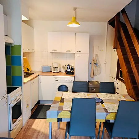 Semesterbostad Maisonnette Du Bonheur